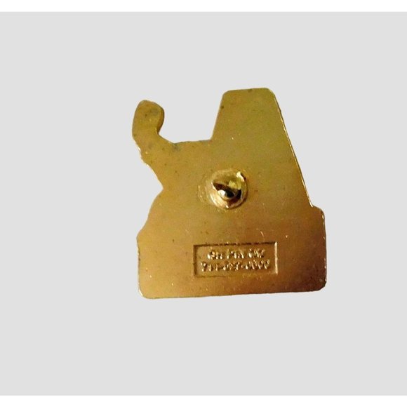 Warriors Arapahoe Colorado Hockey Pin Tie Tac Lapel Hat 1x1 in - Picture 2 of 4